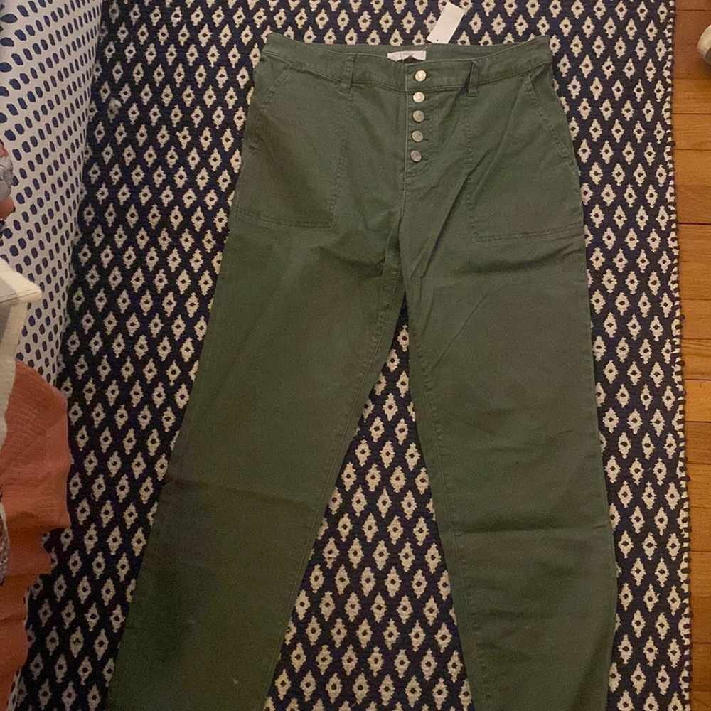 loft, army green size 12 Tall